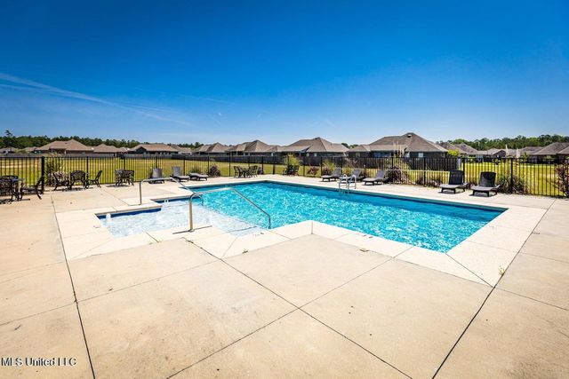 2316 Paula Circle, Ocean Springs, MS 39564