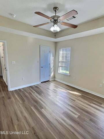 2316 Paula Circle, Ocean Springs, MS 39564