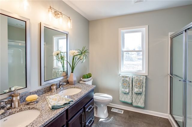 6127 Caleb Ct Court, Farmington, NY 14425