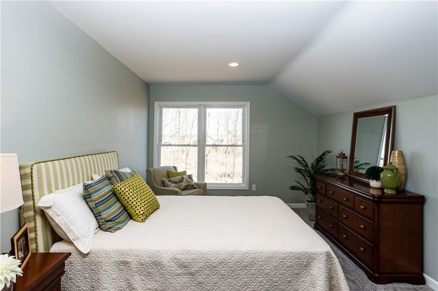 6127 Caleb Ct Court, Farmington, NY 14425