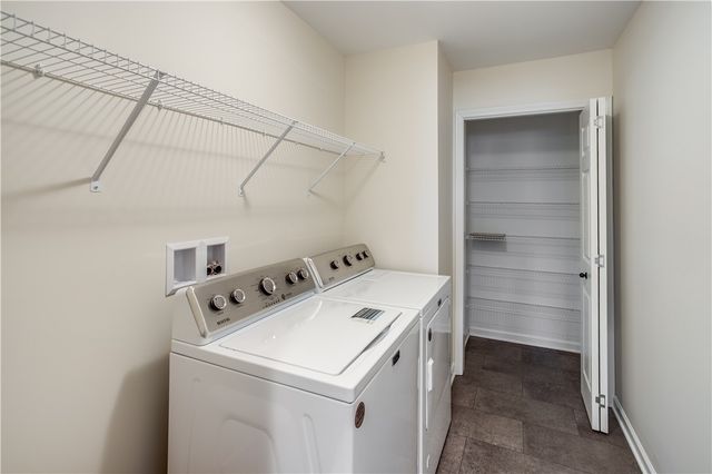 6127 Caleb Ct Court, Farmington, NY 14425