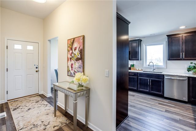 6127 Caleb Ct Court, Farmington, NY 14425