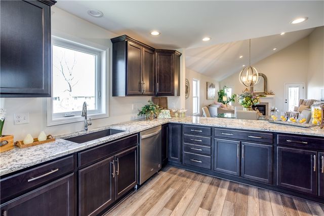 6127 Caleb Ct Court, Farmington, NY 14425