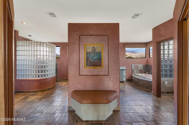 5091 N Corte De Catalonia, Tucson, AZ 85718