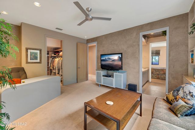 5091 N Corte De Catalonia, Tucson, AZ 85718