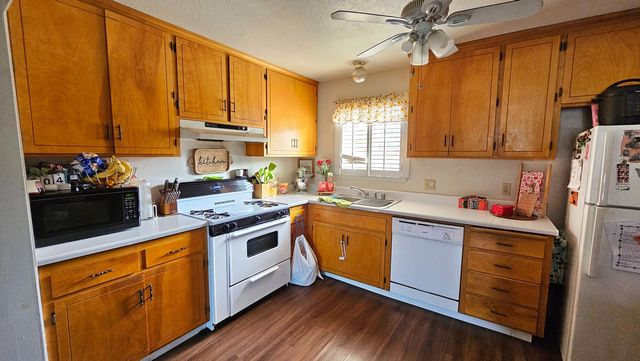 1526 8th Street, Firebaugh, CA 93622