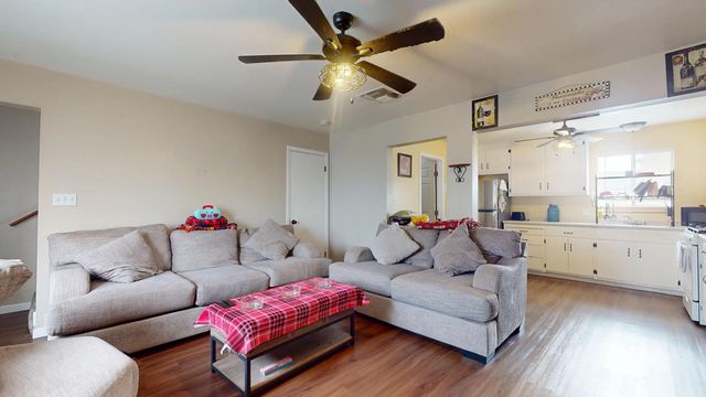 1526 8th Street, Firebaugh, CA 93622