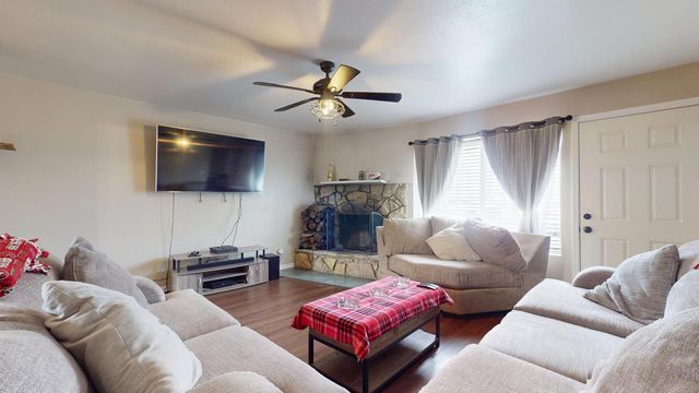 1526 8th Street, Firebaugh, CA 93622