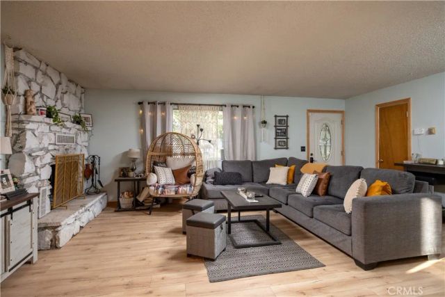 332 Grenfall Lane, Big Bear City, CA 92314