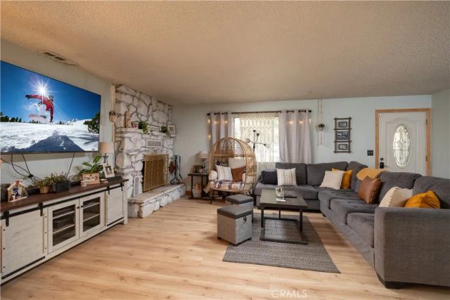 332 Grenfall Lane, Big Bear City, CA 92314