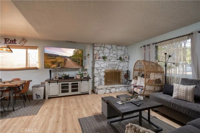 332 Grenfall Lane, Big Bear City, CA 92314