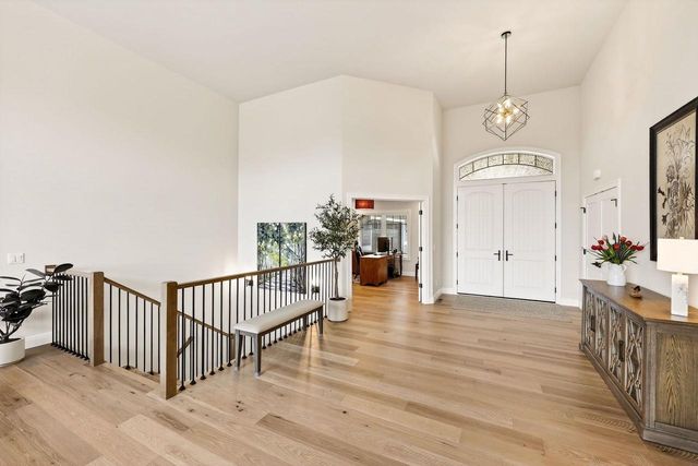 7576 Colonial Way, Verona, WI 53593