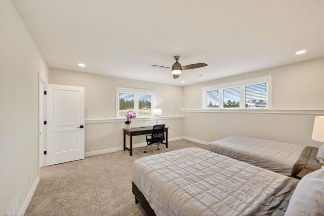 7576 Colonial Way, Verona, WI 53593