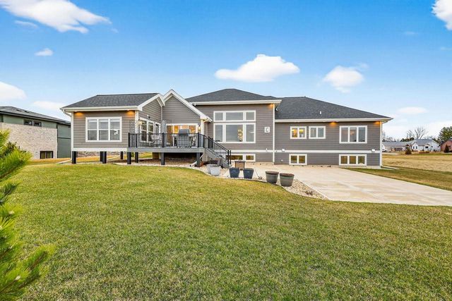 7576 Colonial Way, Verona, WI 53593