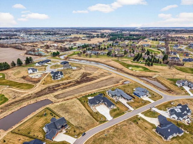 7576 Colonial Way, Verona, WI 53593