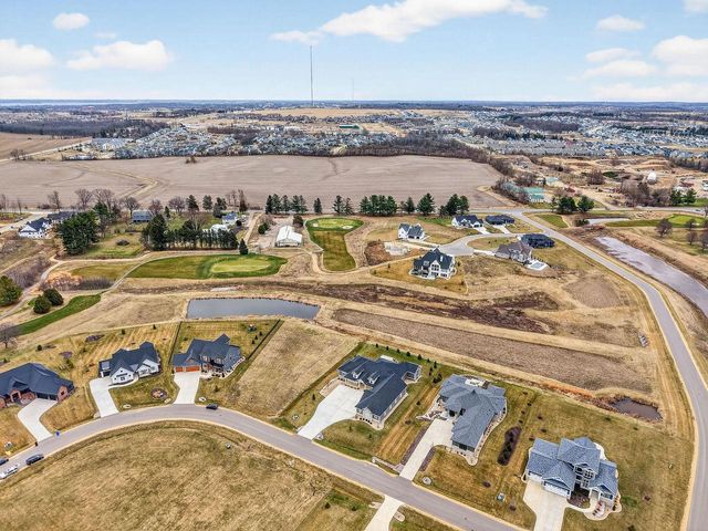 7576 Colonial Way, Verona, WI 53593