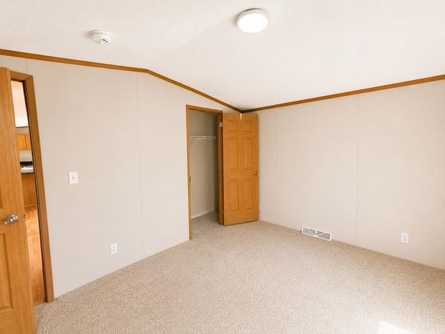 15 Lindbergh Avenue, Barre City, VT 05641