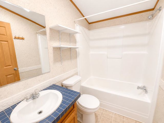 15 Lindbergh Avenue, Barre City, VT 05641