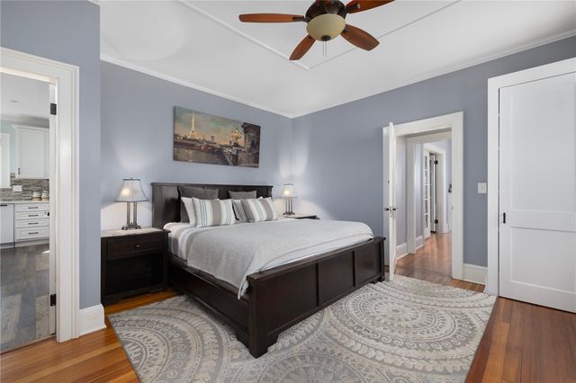 127 West Main Road, Middletown, RI 02842