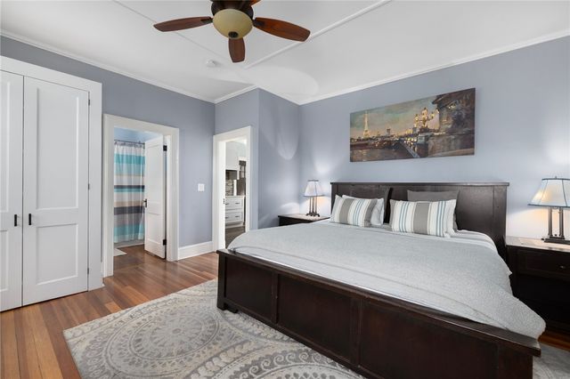 127 West Main Road, Middletown, RI 02842