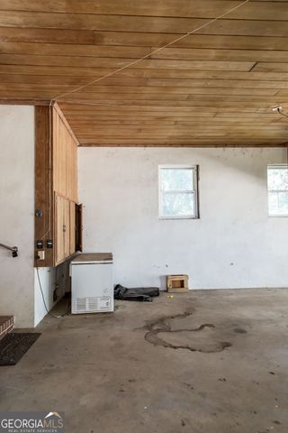1402 W 12th Street, Alma, GA 31510