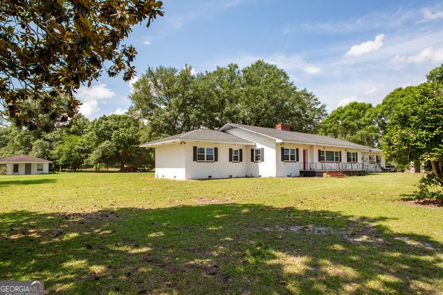 1402 W 12th Street, Alma, GA 31510