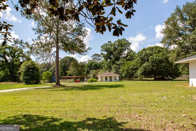 1402 W 12th Street, Alma, GA 31510