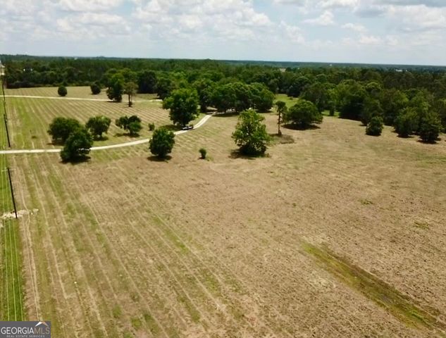 1402 W 12th Street, Alma, GA 31510