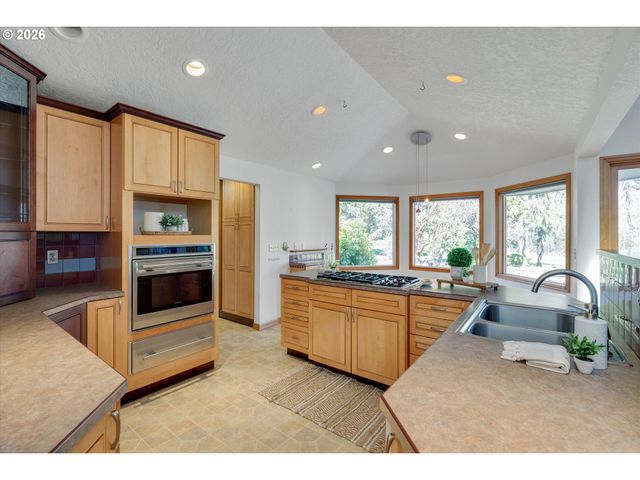 17271 OLD MEHAMA Rd, Stayton, OR 97383