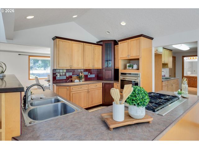 17271 OLD MEHAMA Rd, Stayton, OR 97383