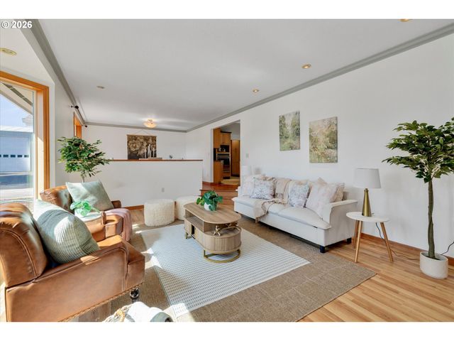 17271 OLD MEHAMA Rd, Stayton, OR 97383