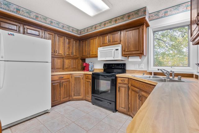 50 Majorca Drive, Hot Springs Village, AR 71909