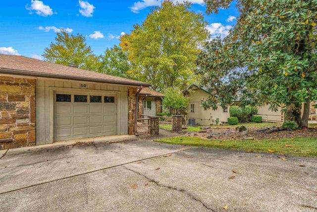 50 Majorca Drive, Hot Springs Village, AR 71909