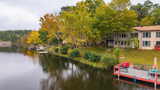 50 Majorca Drive, Hot Springs Village, AR 71909