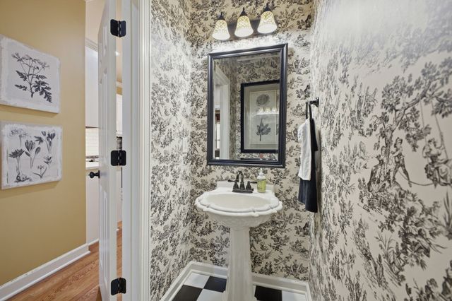 1033 Beech Grove Rd, Brentwood, TN 37027