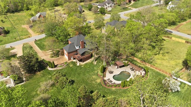 1033 Beech Grove Rd, Brentwood, TN 37027