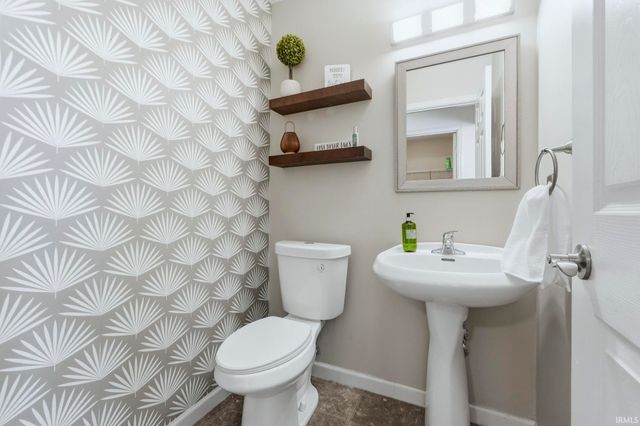 2219 Morgan Creek Drive, Fort Wayne, IN 46808