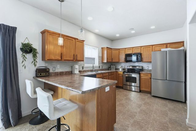 2219 Morgan Creek Drive, Fort Wayne, IN 46808