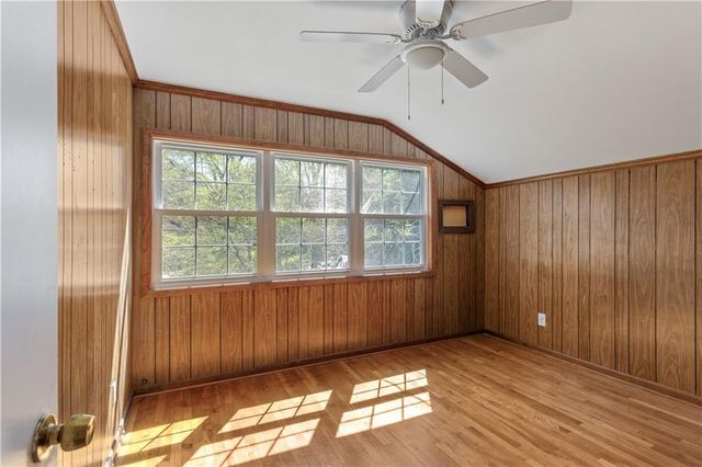 2866 Highland SE Drive, Smyrna, GA 30080