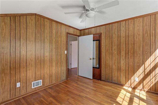 2866 Highland SE Drive, Smyrna, GA 30080