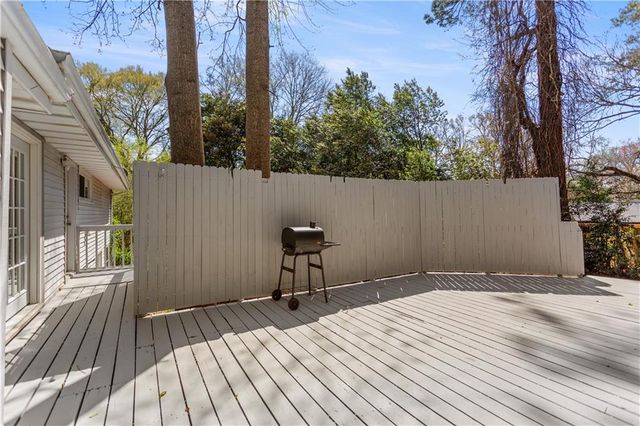 2866 Highland SE Drive, Smyrna, GA 30080