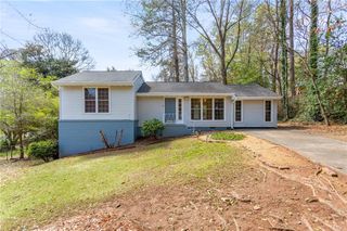 2866 Highland SE Drive, Smyrna, GA 30080