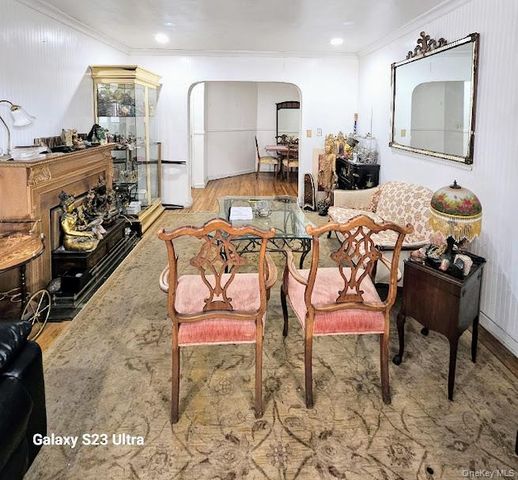 76-10 34th Avenue 2M, Jackson Heights, NY 11372