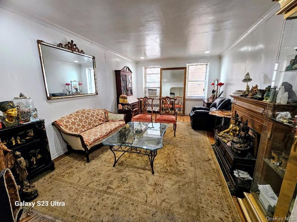 76-10 34th Avenue 2M, Jackson Heights, NY 11372