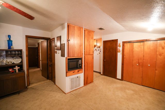 6482 County Road 4700, Commerce, TX 75428