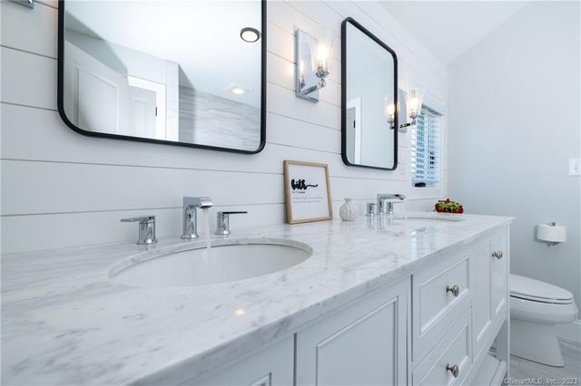 0 Oakwood Circle, Plainville, CT 06062