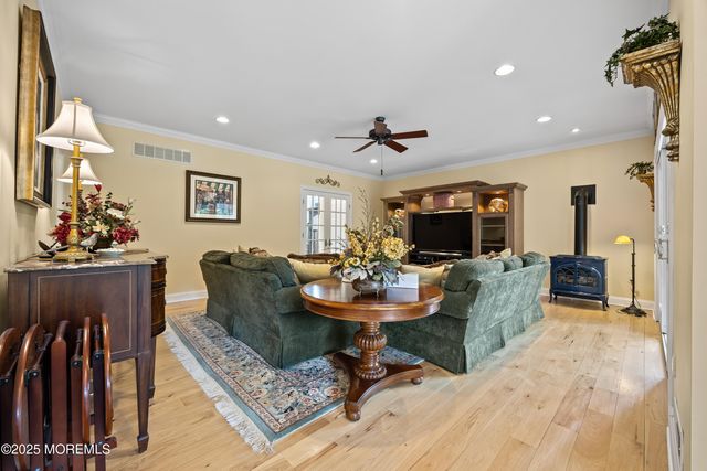 8 Pittenger Court, Millstone, NJ 08535