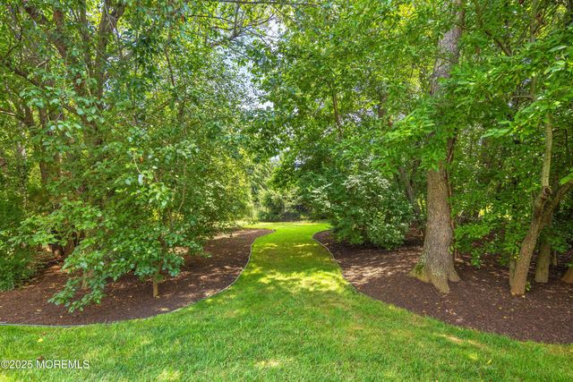 8 Pittenger Court, Millstone, NJ 08535