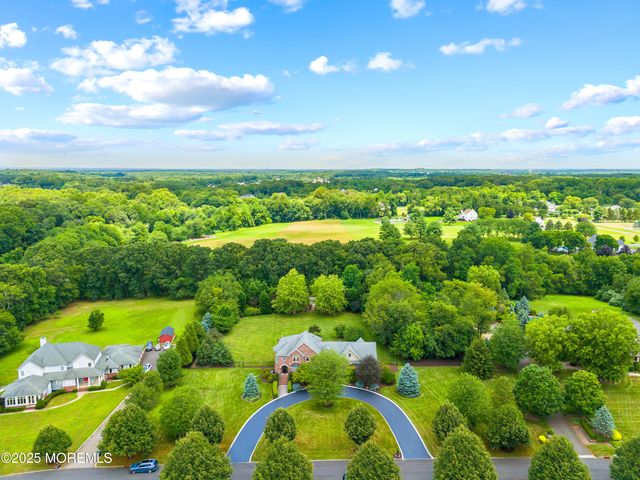 8 Pittenger Court, Millstone, NJ 08535