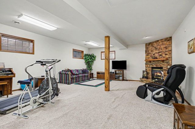 3828 Thornridge Drive, Elkhart, IN 46514